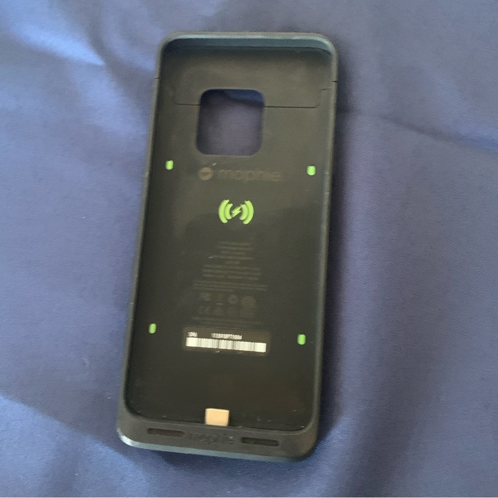 Mophie Galaxy S9 Juice box.